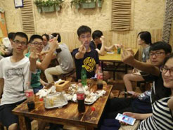鹤壁烧烤加盟,学烧烤技术,开烧烤店多少钱疯狂烤翅加盟